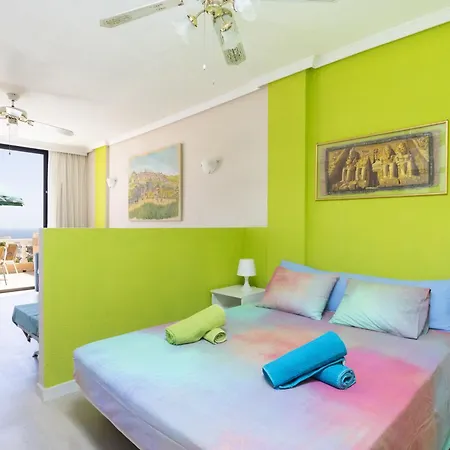 Paradise View Stunning Private Terrace אדחה