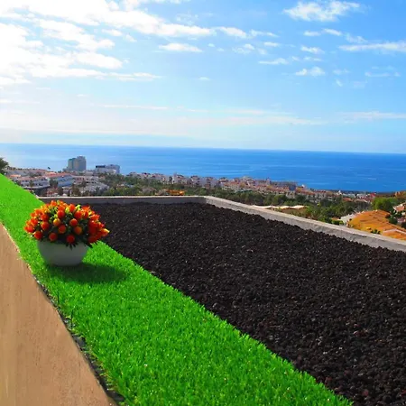 Paradise View Stunning Private Terrace דירה